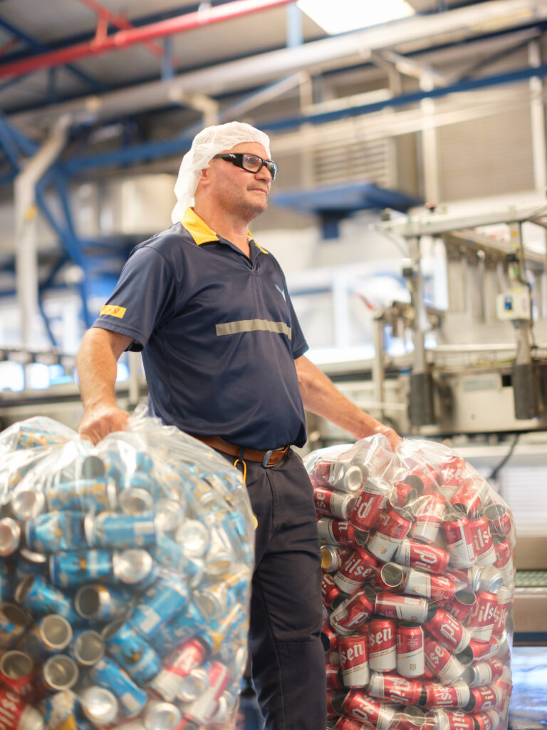 Día Mundial del Reciclaje: FIFCO impulsa la economía circular al recuperar el 100% del tonelaje de plástico colocado en el mercado
